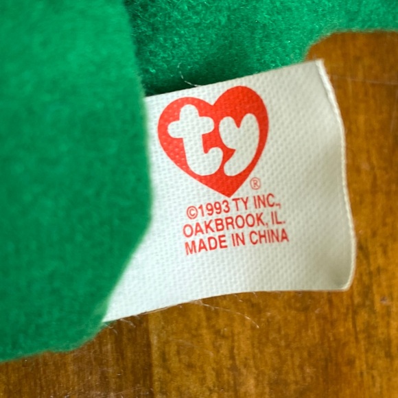 Teenie Beanie Baby, Erin the Bear lucky charm clover - Picture 7 of 7